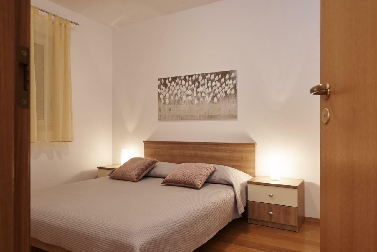 Buonocore Apartment Trogir Eksteriør billede